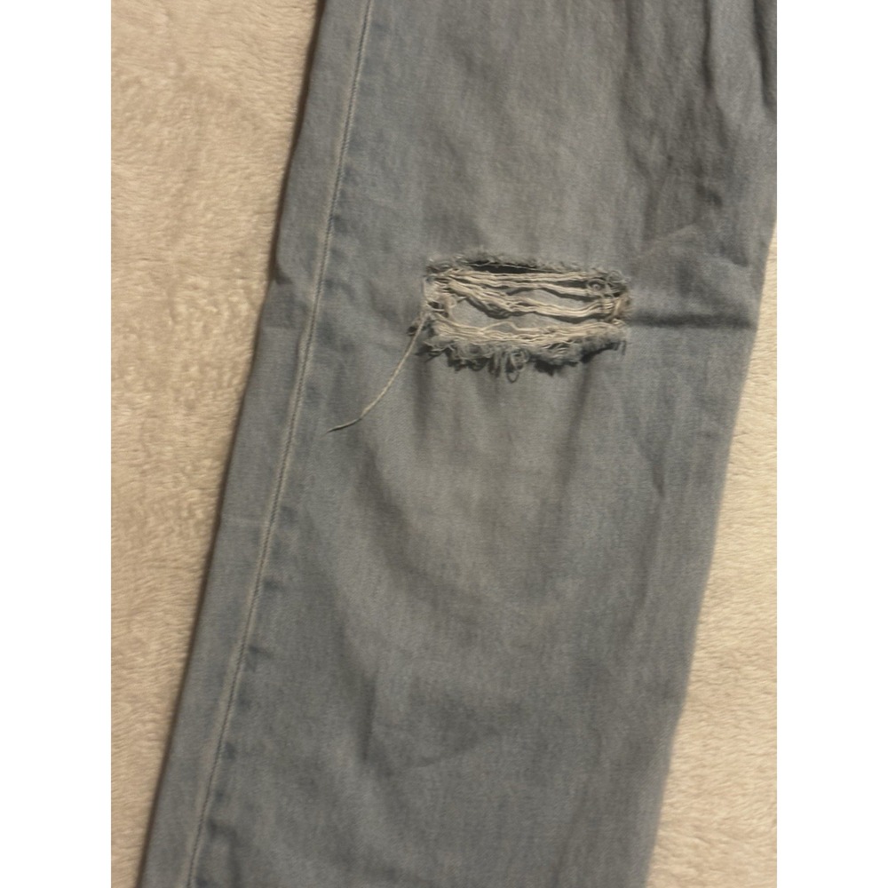 Levi's Women's Jeans 29 Low‎ Pro Straight Leg Light Wash Denim Holes Distressed - Picture 8 of 11